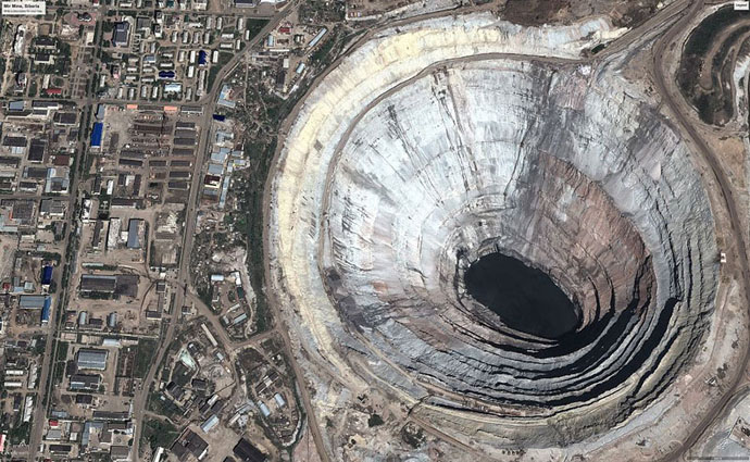 planet-pollution-overdevelopment-overpopulation-overshoot-17