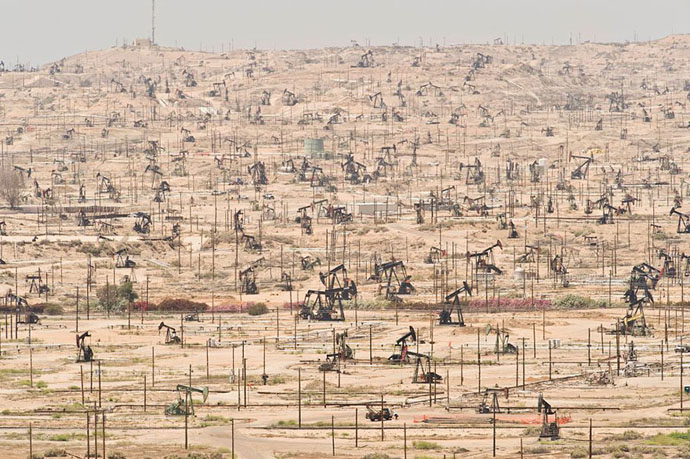 planet-pollution-overdevelopment-overpopulation-overshoot-7